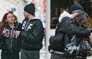 The Kid LAROI beija Sophie HM após rompimento com Tate McRae Kid Laroi Sophie HM sub backgrid 2