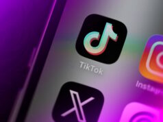 TikTok diz que está investigando o problema de Epstein TikTok diz que está investigando o problema de Epstein