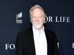 Timothy Busfield enfrenta mandado de prisão por acusações de abuso sexual infantil envolvendo menino ator Yahoo entertainment home
