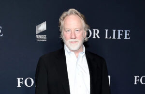 Timothy Busfield enfrenta mandado de prisão por acusações de abuso sexual infantil envolvendo menino ator Yahoo entertainment home