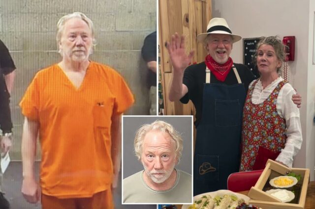 Timothy Busfield foi dispensado pela agência de talentos ao fazer sua primeira aparição no tribunal em um caso de abuso sexual infantil no Novo México
