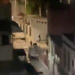 Moradores locais disseram que explosões “antiaéreas” foram ouvidas nas proximidades do palácio presidencial, após dias de caos nas ruas desde que Maduro e sua esposa foram capturados em sua casa e levados para os Estados Unidos para enfrentar acusações de tráfico de drogas.