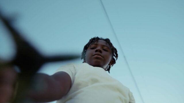 Título de Sundance 'If I Go Will They Miss Me' abordado por Salaud Morisset (EXCLUSIVO)
