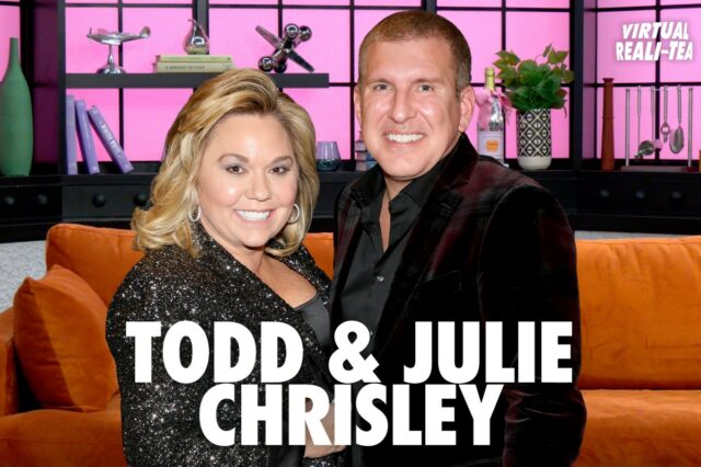 Todd e Julie Chrisley analisam a eliminação de 'Masked Singer' - enquanto refletem sobre as experiências na prisão - com 'VRT'
