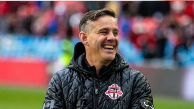 Tornando-se oficialmente técnico da seleção da Indonésia, o salário de John Herdman está muito acima de Prabowo
