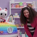 Transmita ou ignore: 'Gabby's Dollhouse: The Movie' no Peacock, um spinoff da série de TV infantil de sucesso da Netflix que é alucinógena para adultos