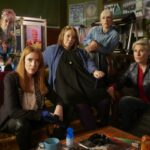 Transmita ou ignore: 'Riot Women' no BritBox, um novo programa de Sally Wainwright onde cinco mulheres de meia-idade formam uma banda punk