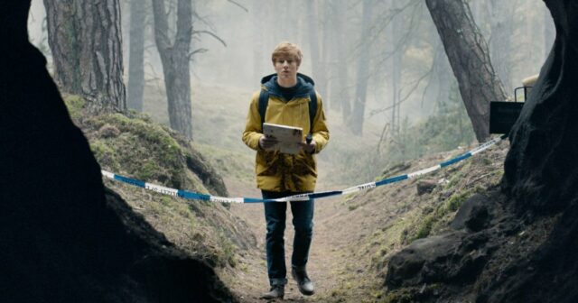 Louis Hofmann no escuro