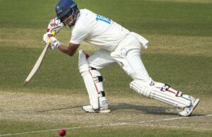 Troféu Ranji 2025-26: Sudip Chatterjee marca o primeiro século duplo do FC Troféu Ranji 2025-26: Sudip Chatterjee marca o primeiro século duplo do FC