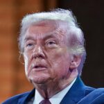 No início desta semana, o Trump PAC Never Surrender enviou este e-mail de arrecadação de fundos.