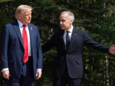 Trump ameaça Canadá com tarifas 100% sobre acordo com a China Trump ameaça Canadá com tarifas 100% sobre acordo com a China