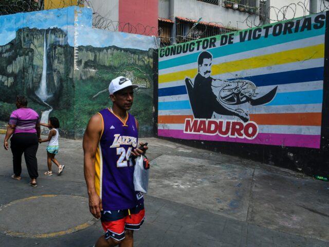 Trump cancela segunda onda de ataques à Venezuela após ‘cooperação’
