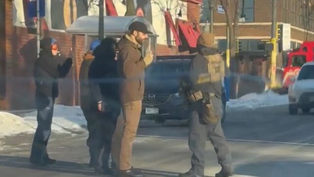 Trump critica Pretti por portar arma em protesto: ‘Não joga bem’
