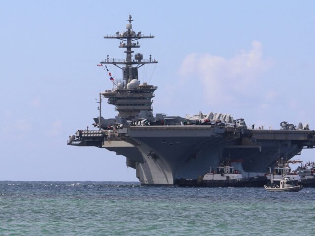 Trump diz que EUA estão prontos para atacar o Irã Trump diz que EUA estão prontos para atacar o Irã com “velocidade e violência”