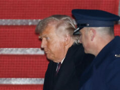 Trump, inabalável pela reação ao tiroteio em Minneapolis, culpa os democratas pelo ‘caos’ Yahoo news home