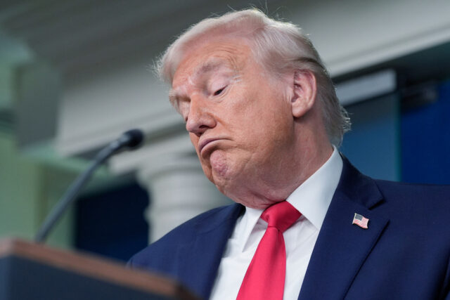 Trump marca primeiro ano de volta ao cargo com crueldade e mentiras
