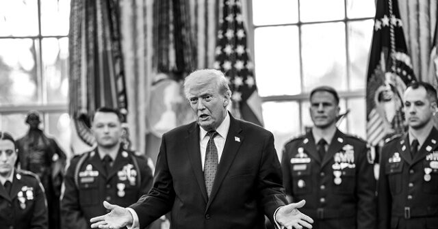 Trump pede US$ 1,5 trilhão para construir 'militares dos sonhos', Trump pede US$ 1,5 trilhão para construir 'militares dos sonhos', pagar dívidas e dar dividendos a 'patriotas de renda moderada'