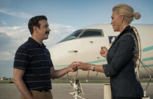 Tudo o que sabemos sobre a 4ª temporada de Ted Lasso Jeremy Swift, Hannah Waddingham, Juno Temple e Jason Sudeikis em