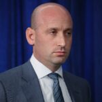 Manifestantes marcham durante manifestação nacional