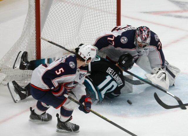 Ty Dellandrea, do Sharks, considerado semana a semana com lesão na parte inferior do corpo
