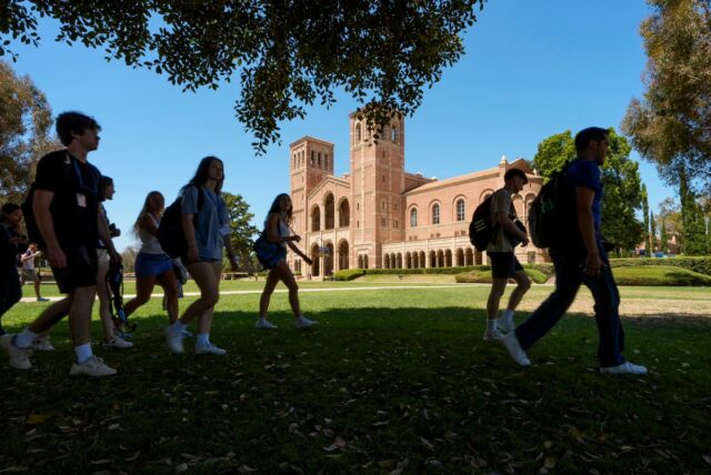 UCLA, reincidente sobre discriminação
