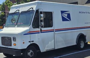 USPS solicita que varejistas reservem capacidade de entrega de última milha USPS solicita que varejistas reservem capacidade de entrega de última milha