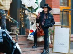 Uau, a jaqueta recortada de Kyle Richards tem uma sósia de US $ 20 calça de moletom barril