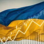 Um gráfico financeiro sobreposto à bandeira ucraniana. Ucrânia bloqueia Polymarket em repressão mais ampla ao jogo online