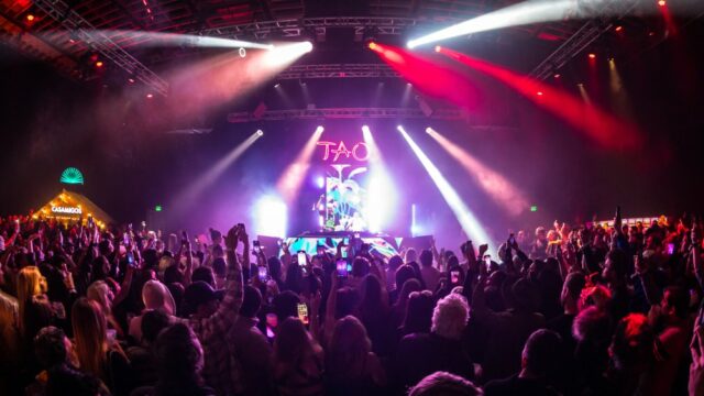 Uma ode ao Tao Sundance, onde Hollywood passou décadas furiosa após o anoitecer
