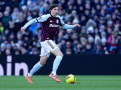 Unai Emery critica o conselho de Juan Mata que está valendo a pena enquanto Victor Lindelof brilha no Aston Villa Mason Mount durante a partida da Premier League entre Manchester United e Sunderland em Old Trafford em 2025, colocou Bruno Fernandes durante o amistoso de pré-temporada entre Manchester United e Leeds United na Strawberry Arena em 2025.