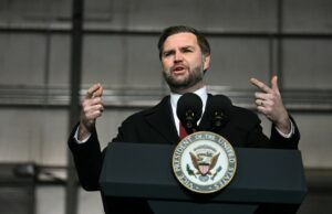 Vance: E daí se o ICE matar uma mãe ou sequestrar algumas crianças? Vance: E daí se o ICE matar uma mãe ou sequestrar algumas crianças?