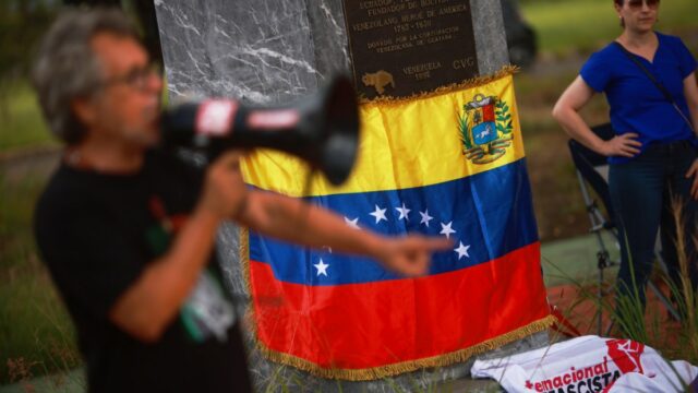 Venezuela fecha temporariamente fronteira com o Brasil após ataque dos Venezuela fecha temporariamente fronteira com o Brasil após ataque dos EUA