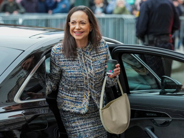 Venezuelana Machado diz que não fala com Trump desde outubro
