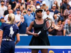 Venus Williams, 45, consegue uma entrada histórica no Wild Card do Aberto da Austrália meses depois de se casar Venus Williams durante as quartas de final de duplas femininas.