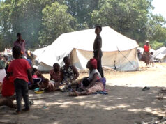 Vídeo: Cheias em Moçambique forçam milhares de pessoas a campos de deslocados Vídeo: Cheias em Moçambique forçam milhares de pessoas a campos de deslocados