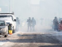 Vídeos mostram agentes federais matando homem em Minneapolis Vídeos mostram agentes federais matando homem em Minneapolis