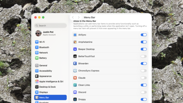 O espaçamento da barra de menu do aplicativo. É um controle deslizante simples que permite ajustar o espaçamento entre os ícones. Acima da janela estão alguns ícones da barra de menu que estão comprimidos.