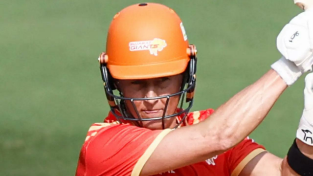 WPL 2025: Sophie Devine estrela na vitória do Gujarat Giants sobre UP Warriorz por 45 corridas
