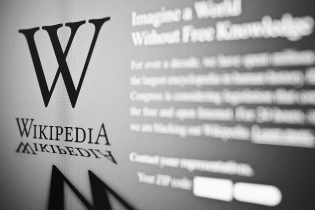 Wikimedia Foundation anuncia novas parcerias de IA com Amazon, Meta, Microsoft, Perplexity e outros
