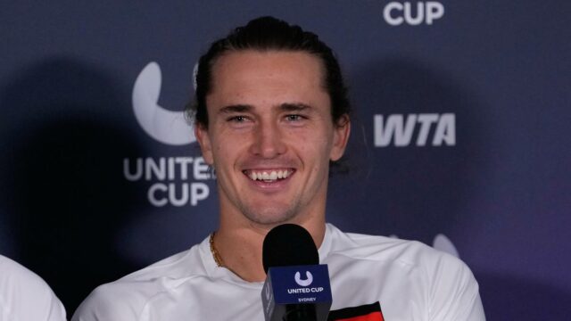 Zverev admite 'muita recuperação' para recuperar Alcaraz, Sinner
