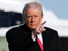 ‘A ajuda está a caminho’: Trump exorta os manifestantes do Irão a ‘assumir o controlo’ Os iranianos participam num protesto antigovernamental em Teerão, no dia 9 de janeiro. A escala das manifestações ultrapassou todas as recentes revoltas iranianas.