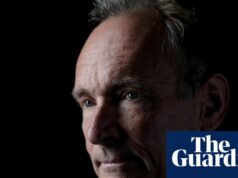 ‘Ainda não é tarde para consertar’: o inventor da internet Tim Berners-Lee diz que está em uma ‘batalha pela alma da web’ ‘Ainda não é tarde para consertar’: o inventor da internet Tim Berners-Lee diz que está em uma ‘batalha pela alma da web’