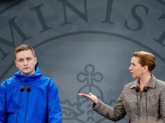 ‘Escolhemos a Dinamarca’ em vez de nos juntarmos aos EUA, diz o primeiro-ministro da Gronelândia, Nielsen ‘Escolhemos a Dinamarca’ em vez de nos juntarmos aos EUA, diz o primeiro-ministro da Gronelândia, Nielsen