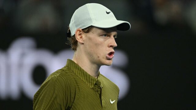 ‘Não estou surpreso com o nível de Djokovic, ele é 24 vezes vencedor do Grand Slam’, diz Sinner após a saída ‘dolorosa’ do Aus Open
