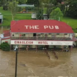 O Einasleigh Hotel, 400 quilômetros a noroeste de Townsville.