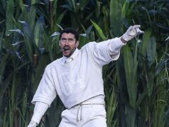 O show do intervalo do Super Bowl de Bad Bunny desencadeia uma guerra entre fãs amargamente divididos enquanto o MAGA entra em erupção Donald Trump chamou o desempenho de Bad Bunny no intervalo do Super Bowl de “absolutamente terrível, um dos piores de SEMPRE!” em uma postagem do Truth Social