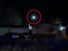 2 mortos quando helicóptero da polícia do Arizona cai enquanto respondia a tiroteio: policiais Um helicóptero da polícia do Arizona caiu na noite de quarta-feira enquanto respondia a um tiroteio, matando dois de seus ocupantes a bordo.