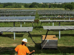 A CPS Energy está aumentando a energia solar comunitária, buscando propostas para desencadear um programa em dificuldades O Kerrville Public Utility Board ganhou o reconhecimento do Departamento de Energia por seu programa solar comunitário. (Conselho de Utilidade Pública de Kerrville)