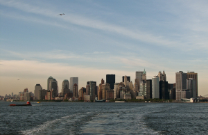A Comissão de Jogos do Estado de Nova York diz que está reexaminando todas as apostas dos jogadores em carta Horizonte da cidade de Nova York com Battery Park - visto da balsa de Staten Island. A Comissão de Jogos do Estado de Nova York diz que está reexaminando todas as apostas dos jogadores em carta