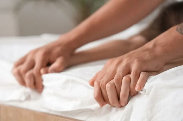 A Geração Z está deixando de fazer sexo para fazer isso, diz estudo
